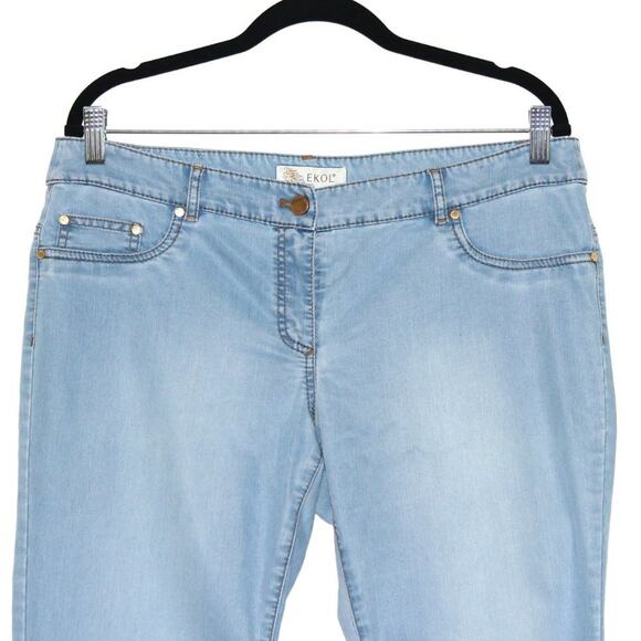 EKOL Light Wash Slim Leg Jeans Size Large - Picture 4 of 7